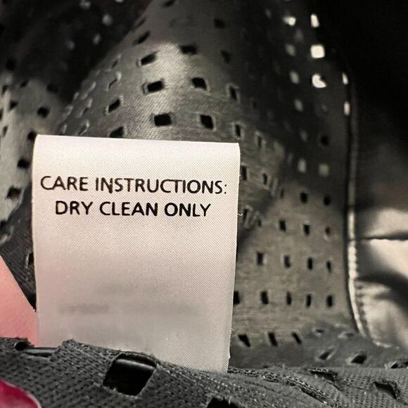 Dolce Cabo Fenestrated Black Leather Jacket Size Medium EUC - Picture 8 of 9